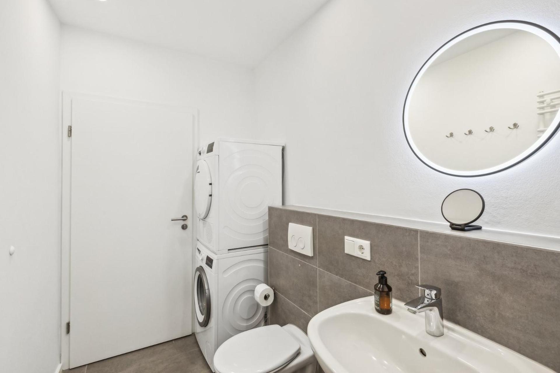 Business Apartment Kranich: 3 Zimmer, Top Infrastrukturlage Hh Langenhorn, Naehe Airport Hamburg Exterior foto